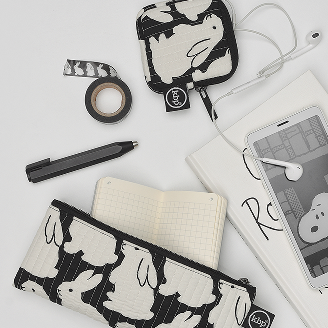 Quilting Little Black Bunnies Half Pouch